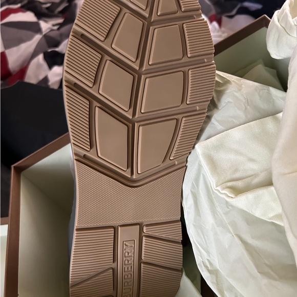Burberry sneakers